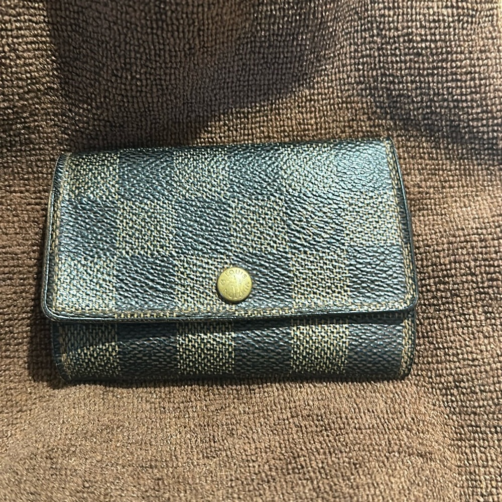Louis Vuitton Damier key case